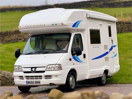 White Auto-sleepers Nuevo EK motorhome, blue trim, on the farm premises of Sell My Motorhome Yorkshire in Halifax, '05 reg, from Sell My Motorhome Yorkshire